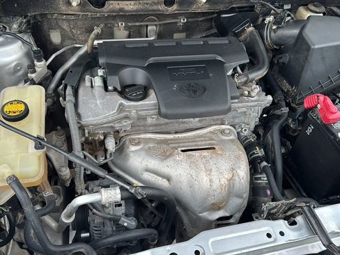 Used 2015 Toyota RAV4 XLE AWD/4WD image 23