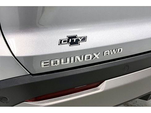 Used 2025 Chevrolet Equinox LT w/ Convenience Package II AWD/4WD image 9