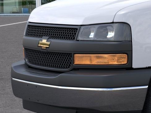 New 2025 Chevrolet Express 2500 w/ Driver Convenience Package RWD image 15
