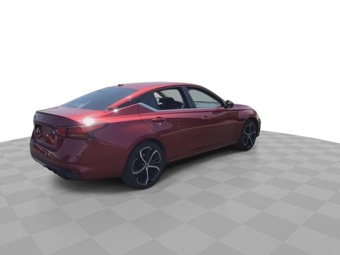 Used 2023 Nissan Altima 2.5 SR FWD image 8