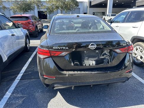 Used 2024 Nissan Sentra SV w/ Trunk Package image 10