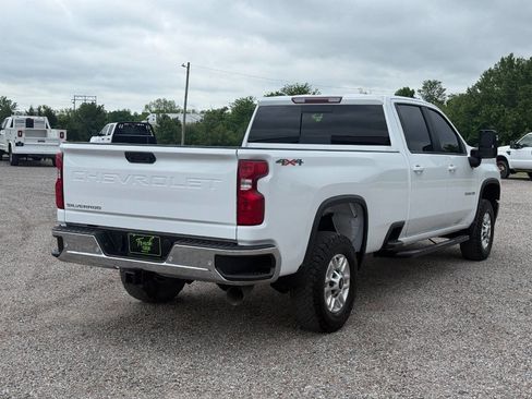 Used 2022 Chevrolet Silverado 2500 LT w/ Convenience Package AWD/4WD image 5