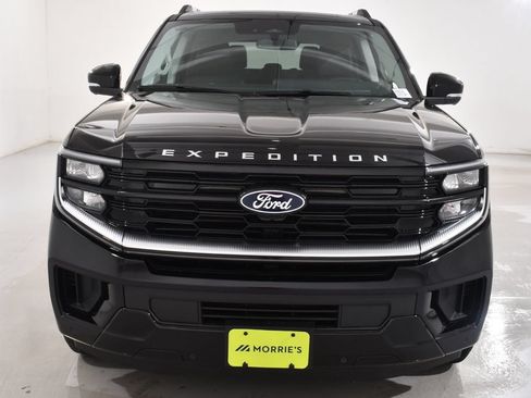 New 2027 Ford Expedition Platinum w/ Platinum Ultimate Package AWD/4WD image 3