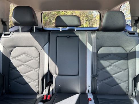 New 2026 Volkswagen Atlas Peak Edition AWD/4WD image 13