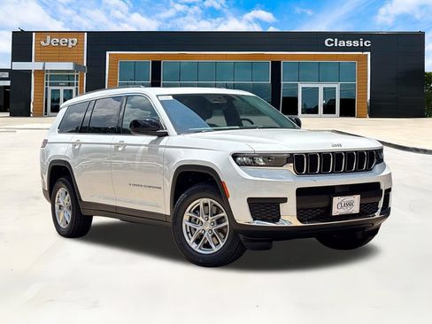 New 2026 Jeep Grand Cherokee L Laredo RWD image 1