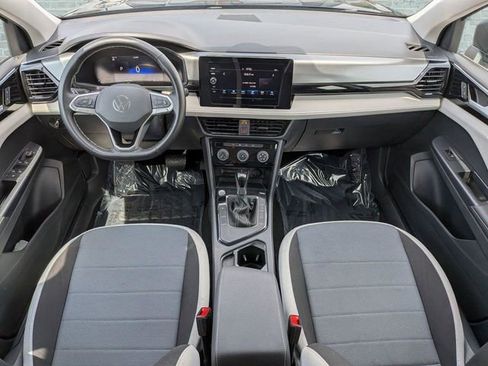 Certified 2025 Volkswagen Taos S FWD image 16