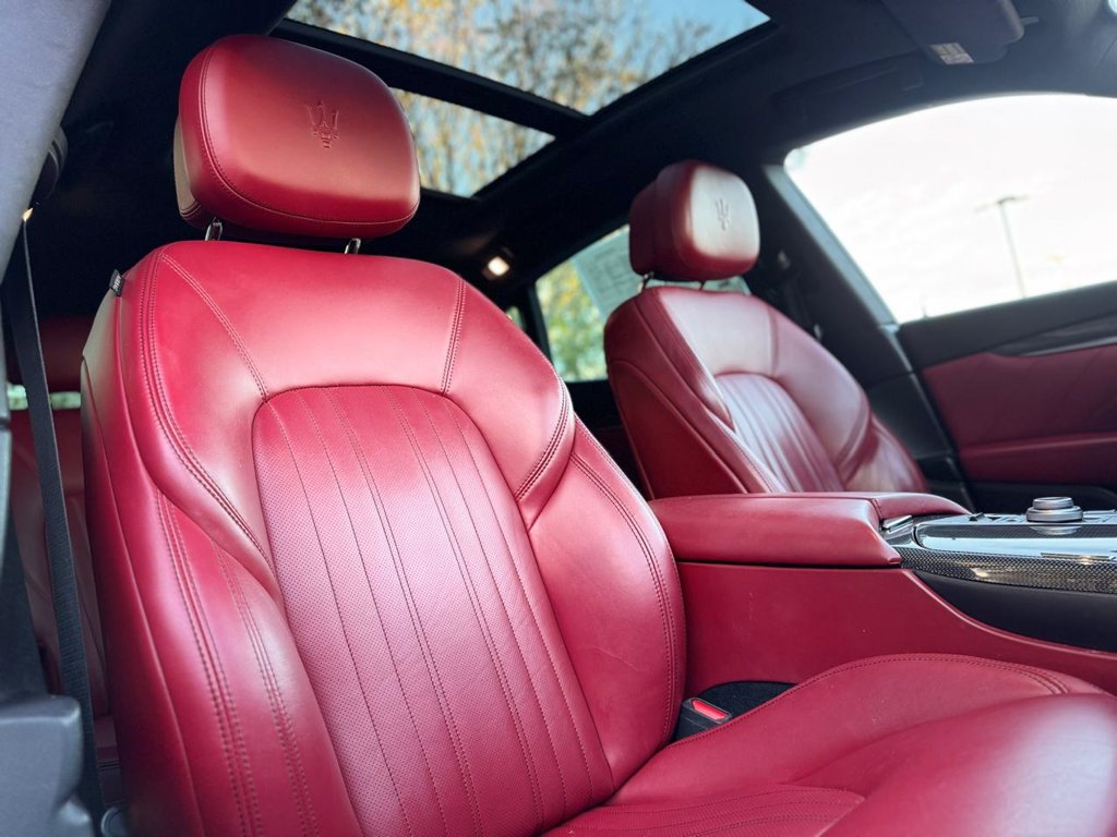 Used 2019 Maserati Levante S AWD/4WD image 29