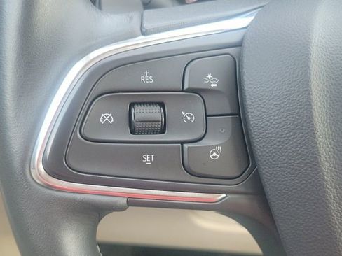 Used 2022 Buick Envision Avenir w/ Technology Package II image 25