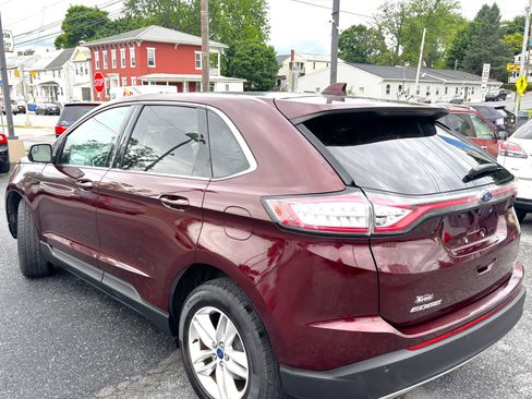 Used 2017 Ford Edge SEL w/ Equipment Group 201A AWD/4WD image 4