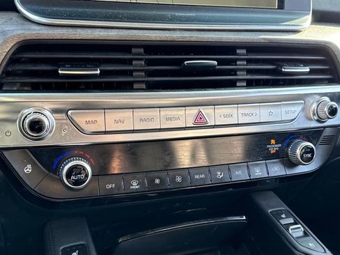 Used 2020 Kia Telluride EX image 28
