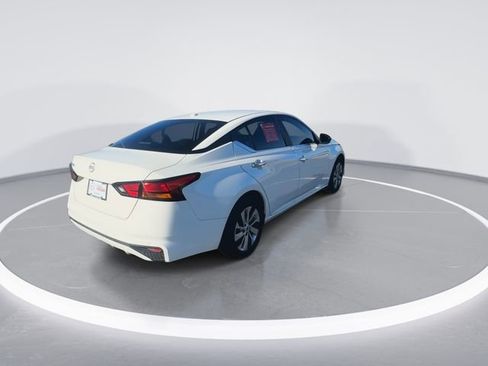 Certified 2025 Nissan Altima 2.5 S image 8