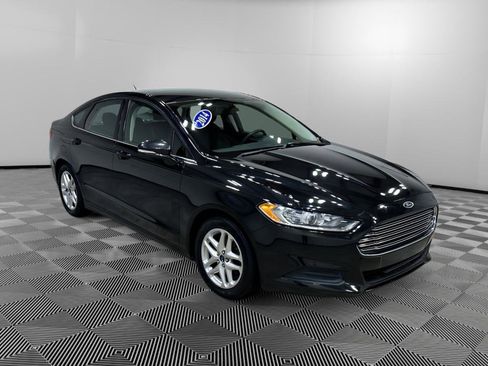 Used 2014 Ford Fusion SE image 3