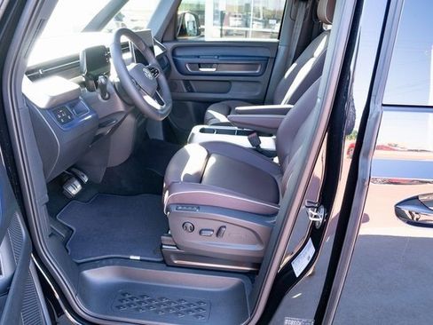New 2025 Volkswagen ID. Buzz Pro S image 15