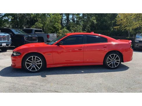 Used 2023 Dodge Charger R/T w/ Harman/Kardon Audio Group RWD image 5