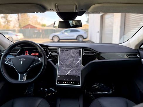 Used 2016 Tesla Model S 75D image 11