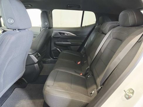 New 2026 Chevrolet Equinox EV LT image 9