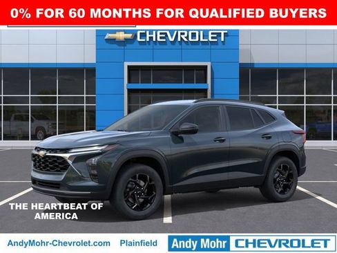 New 2026 Chevrolet Trax LT w/ Driver Confidence Package FWD image 3