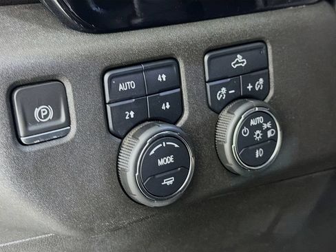 Used 2023 Chevrolet Silverado 1500 RST AWD/4WD image 11