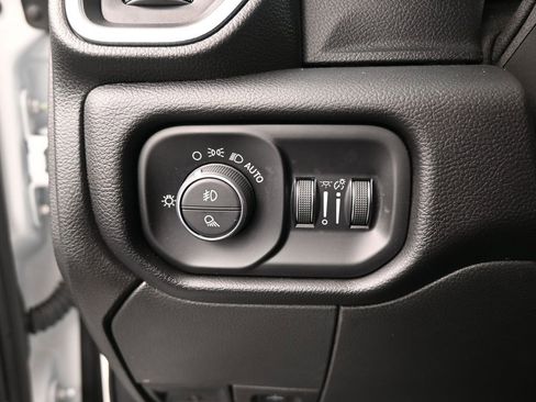 Used 2024 RAM 2500 Laramie image 34