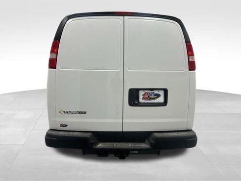New 2026 Chevrolet Express 2500 Extended w/ Driver Convenience Package RWD image 16