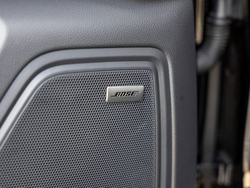 Certified 2025 Porsche Macan image 26