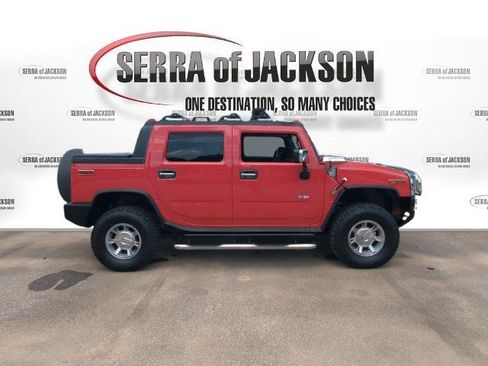 Used 2005 HUMMER H2 SUT w/ Preferred Equipment Group AWD/4WD image 9