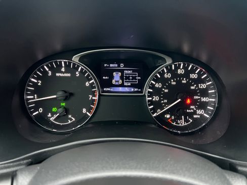 Used 2020 Nissan Pathfinder SL image 24