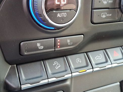 Certified 2019 Chevrolet Silverado 1500 RST AWD/4WD image 19