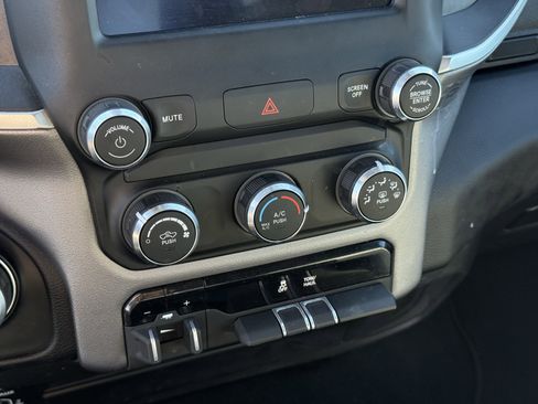 Used 2024 RAM 2500 Big Horn w/ Bed Utility Group image 23