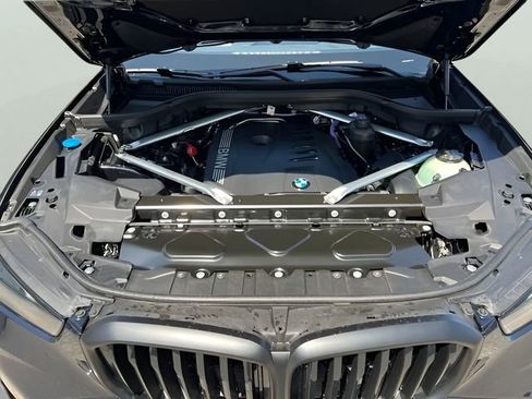 Used 2026 BMW X5 xDrive40i w/ M Sport Package image 27