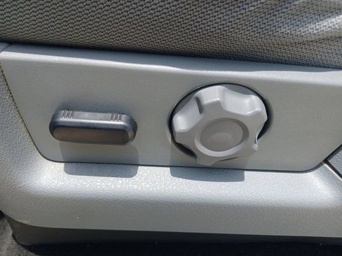 Used 2012 Ford F150 XLT w/ XLT Chrome Pkg RWD image 31
