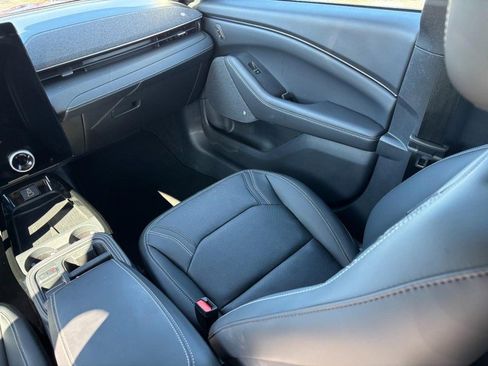 Used 2025 Ford Mustang Mach-E Premium image 15