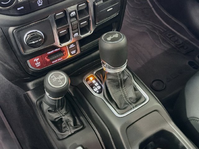 Used 2026 Jeep Wrangler Unlimited Rubicon AWD/4WD image 20