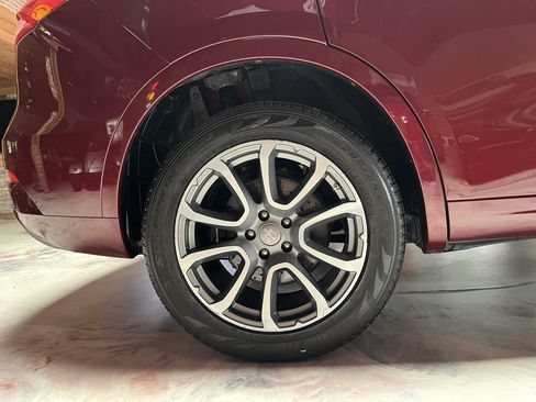 Used 2017 Maserati Levante S AWD/4WD image 32