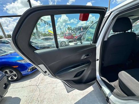 Used 2018 Chevrolet Trax LS FWD image 16