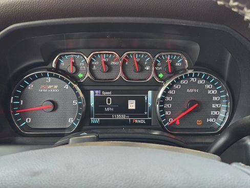 Used 2018 Chevrolet Silverado 1500 LT w/ Texas Edition AWD/4WD image 10