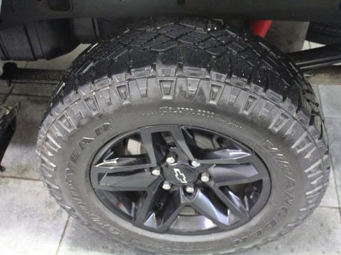 Used 2021 Chevrolet Silverado 1500 LT Trail Boss image 29