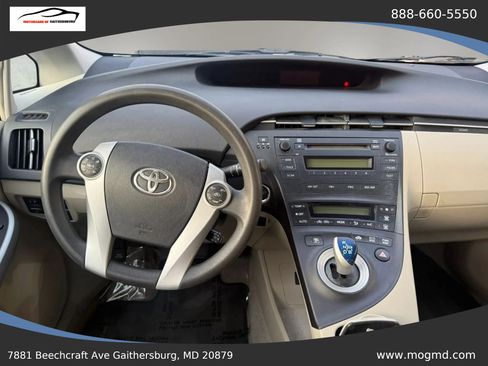 Used 2011 Toyota Prius Two FWD image 17