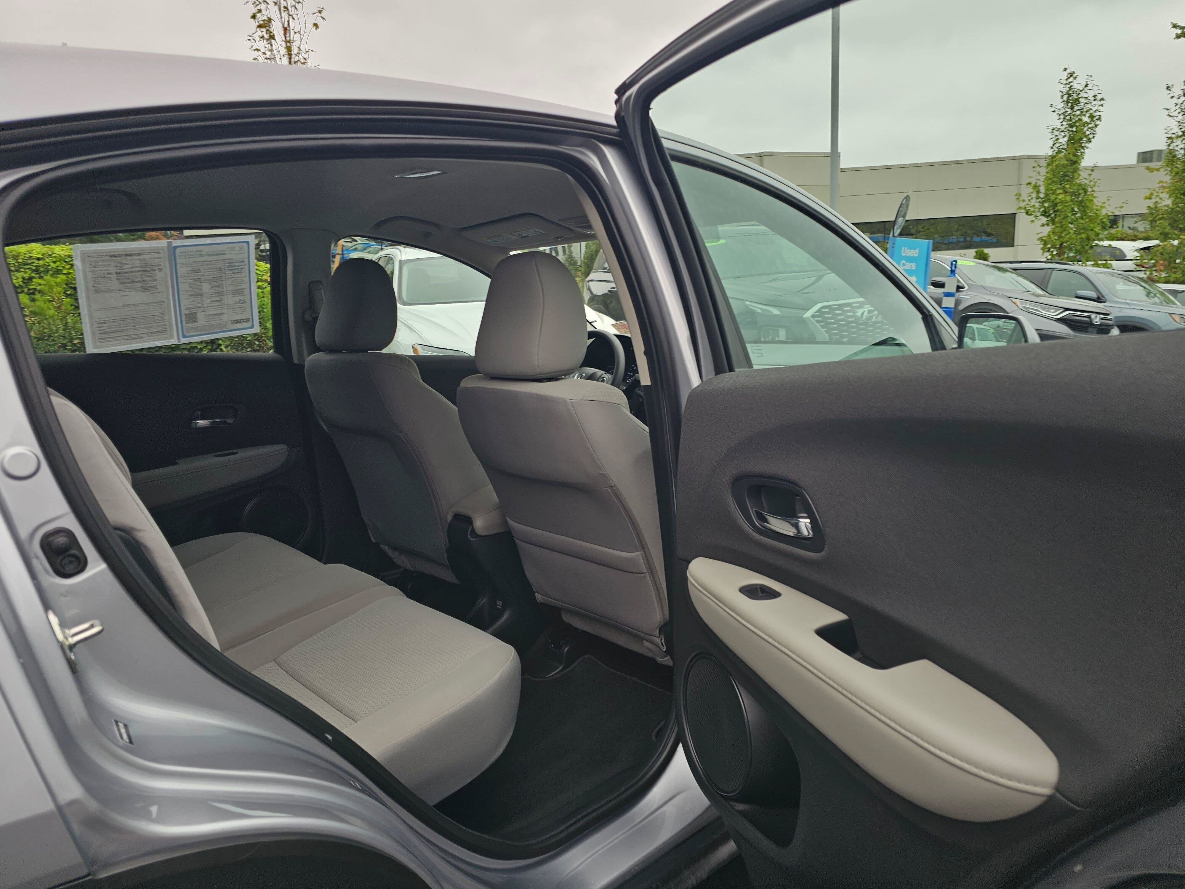 Used 2019 Honda HR-V LX image 15