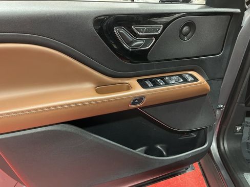 Used 2021 Lincoln Aviator Reserve w/ Equipment Group 201A image 23