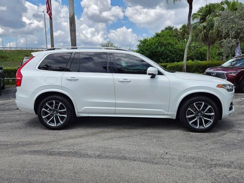Used 2019 Volvo XC90 T5 Momentum w/ Protection Package Premier FWD image 7