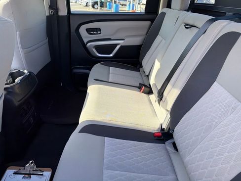 Used 2024 Nissan Titan SV w/ SV Convenience Package RWD image 33