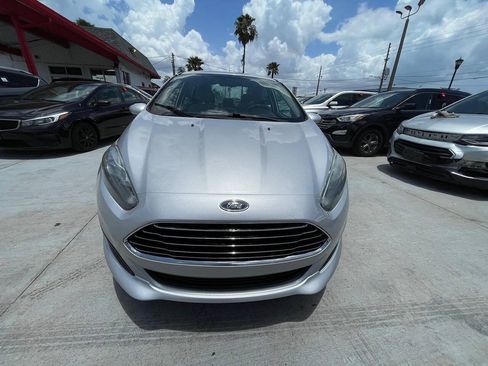 Used 2019 Ford Fiesta SE FWD image 1