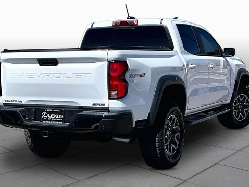 Used 2025 Chevrolet Colorado ZR2 w/ Technology Package image 13