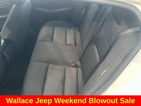 Used 2025 Nissan Altima 2.5 SV FWD image 14