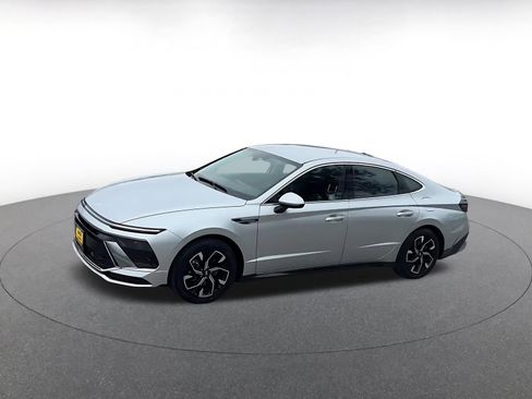 Used 2025 Hyundai Sonata SEL FWD image 8