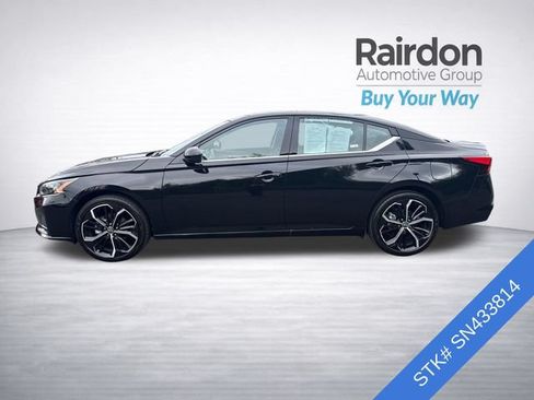 Used 2025 Nissan Altima 2.5 SR AWD/4WD image 4