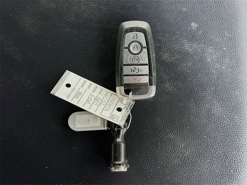 Used 2022 Ford F150 XLT w/ Equipment Group 302A High image 35