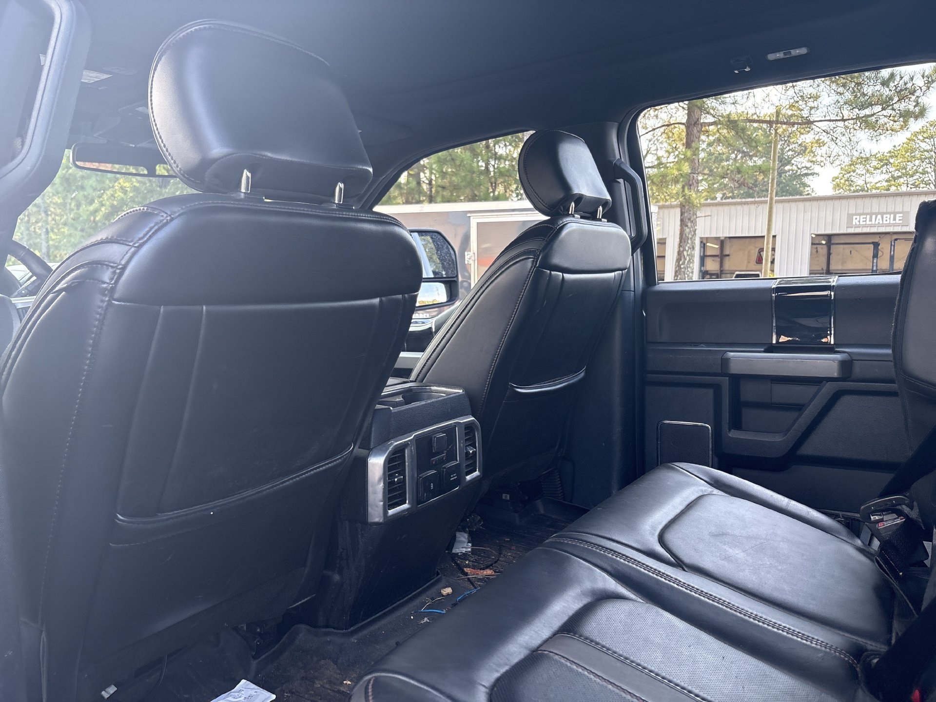 Used 2021 Ford F250 Platinum w/ FX4 Off-Road Package AWD/4WD image 17