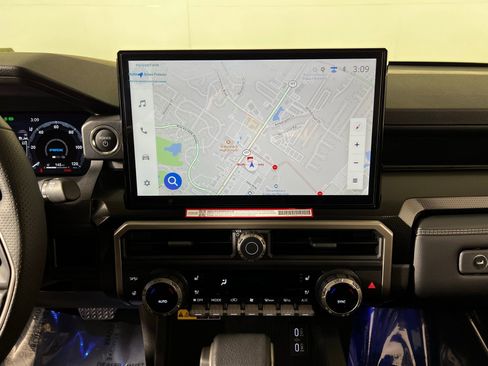 Certified 2025 Toyota 4Runner Limited image 19